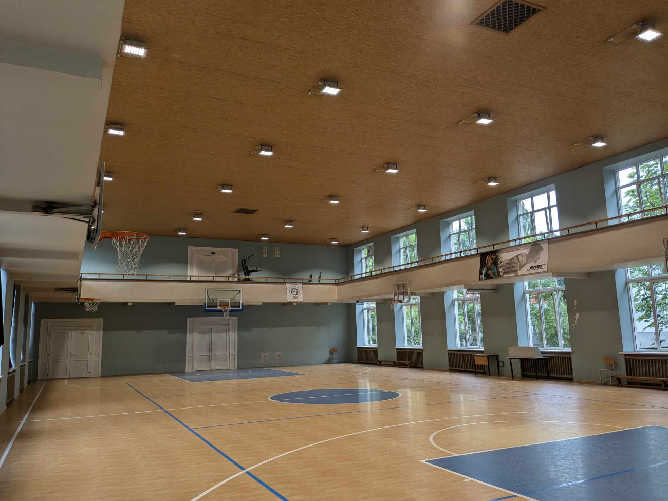 Vilniaus Simono Daukanto gimnazijos sporto salės apšvietimas